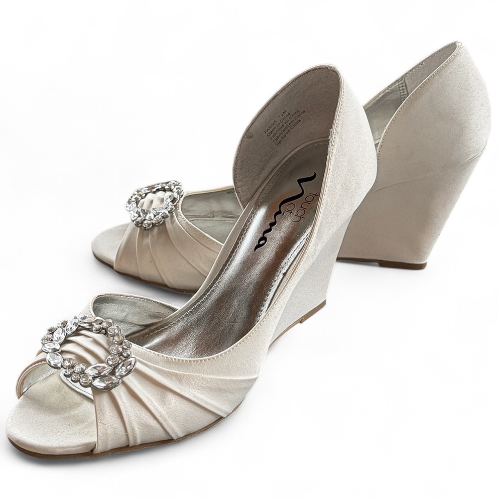 Touch of Nina | Ivory Satin Wedge | 7.5